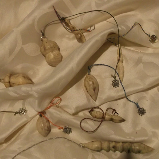 Pendule en Bois de genêt à balais